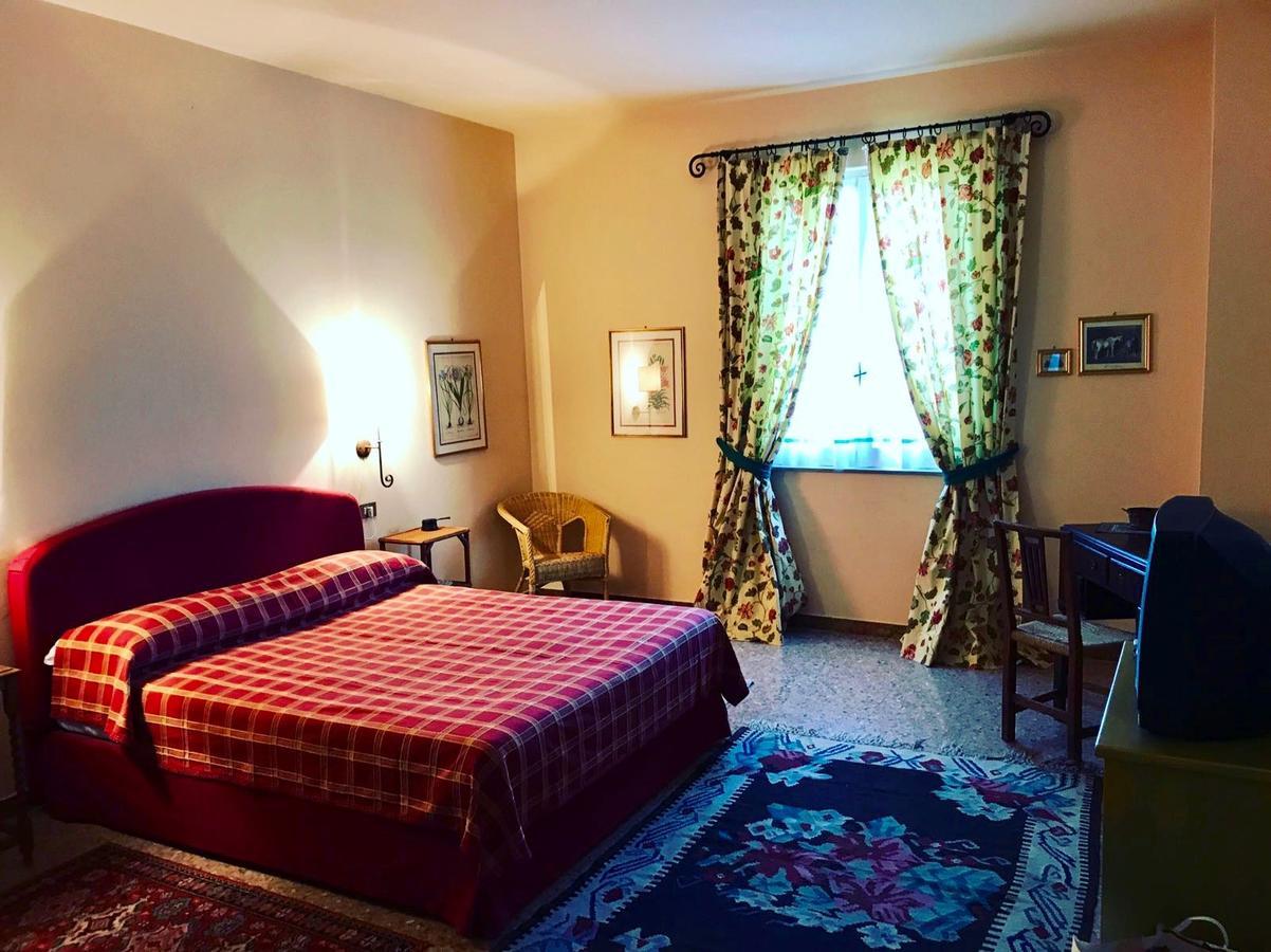 בוסטו Agriturismo Le Colombaie מראה חיצוני תמונה
